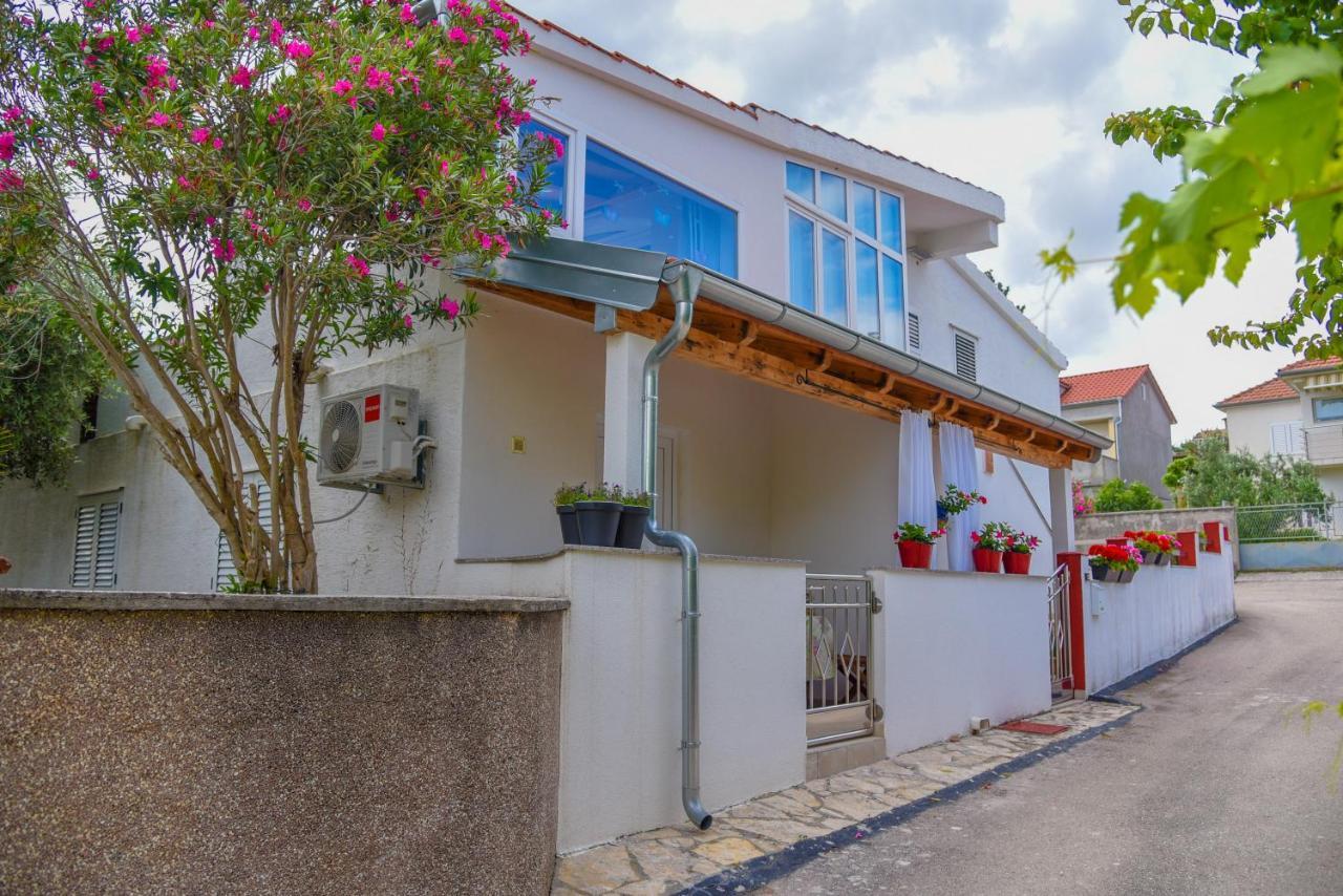 Apartments Haus Hagen ชิเบนิก ภายนอก รูปภาพ